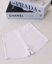 SHORT BASIC OFF WHITE