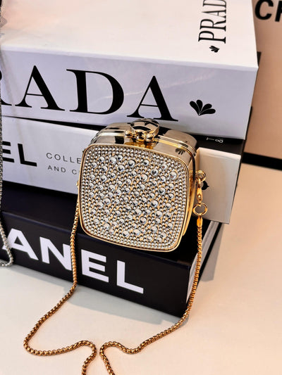 BOLSA ALLY COM STRASS - DOURADO