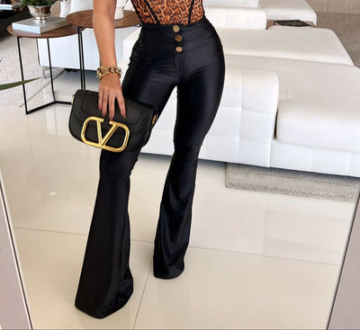 CALÇA FLARE GLOSS 3 BOTÕES